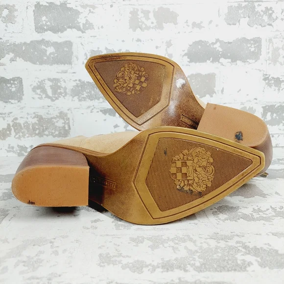 NEW Vince Camuto Gigietta Tan Suede Block Heel Pointed Toe Ankle Boots I41 - Picture 8 of 13